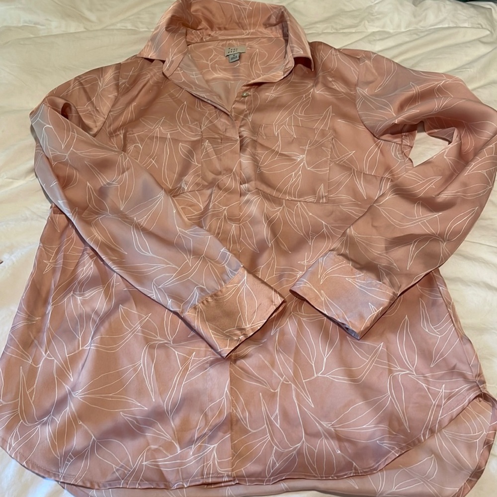 Polyester satin long sleeve pink blouse